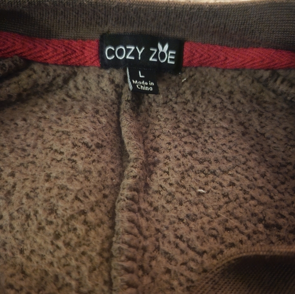 Cozy Zoe Large Bear Zip up pjs - Picture 2 of 4